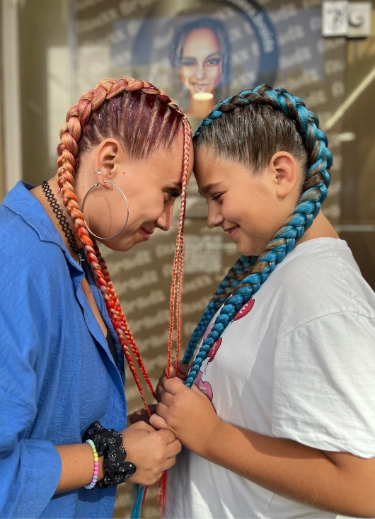 Color braids (Цветни плитки )
